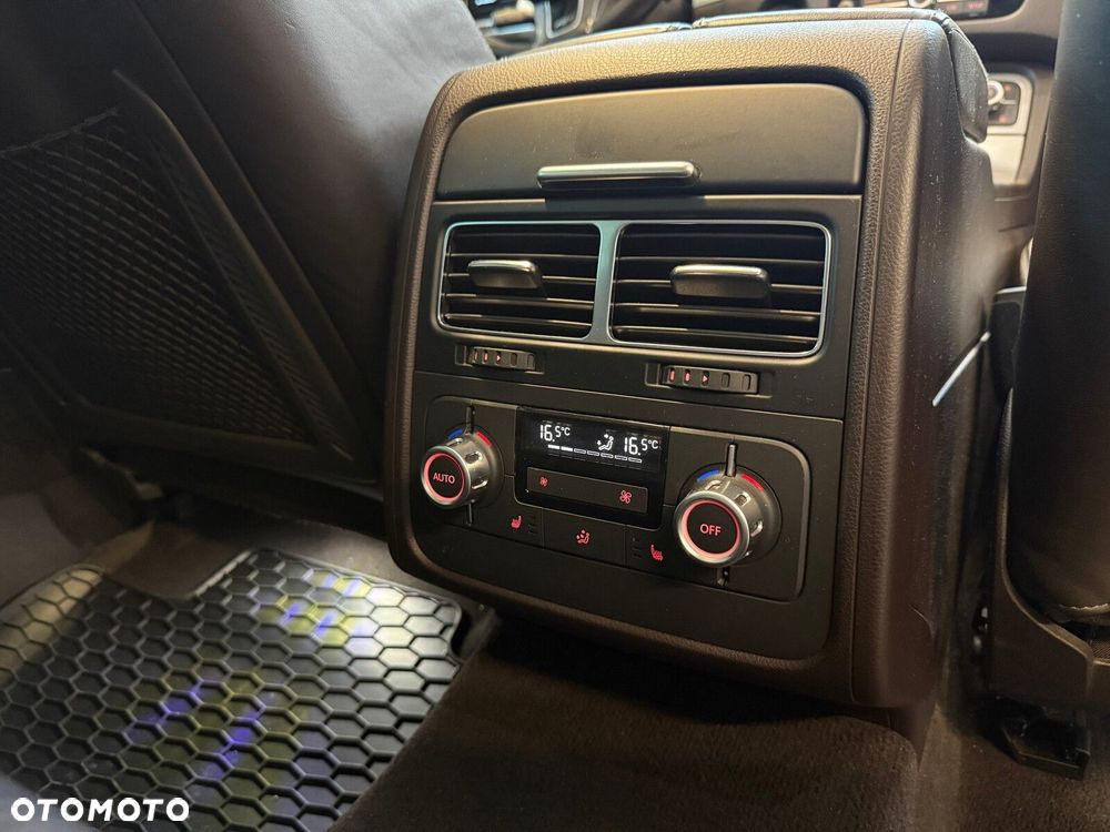 Volkswagen Touareg - 18