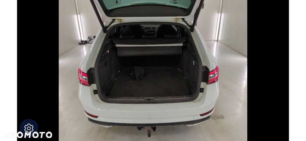 Skoda Superb 1.8 TSI Sportline DSG - 7