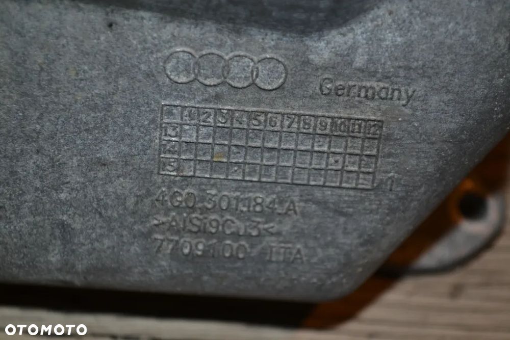 AUDI A6 C7 A7 OSŁONA CHŁODNICY OLEJU 4G0301184A - 3