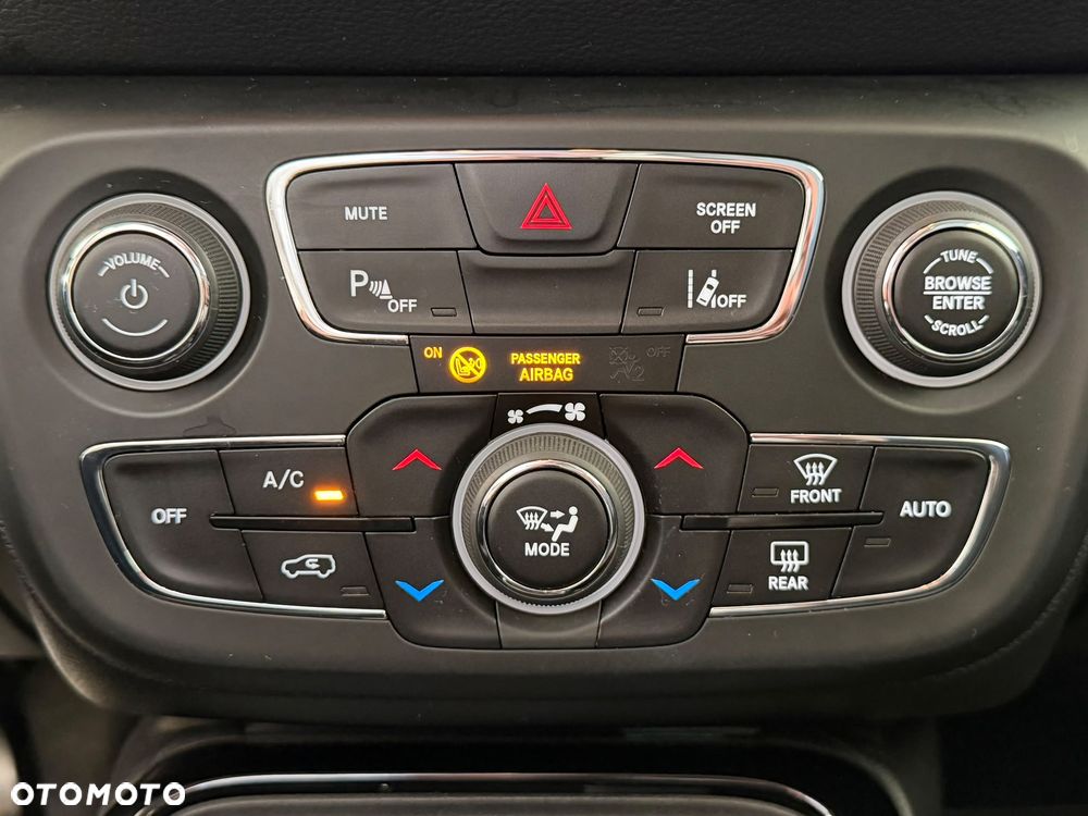 Jeep Compass 1.4 TMair Limited FWD S&S - 27