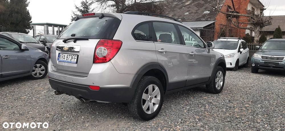 Chevrolet Captiva 2.4 2WD 7 Sitzer LS - 21