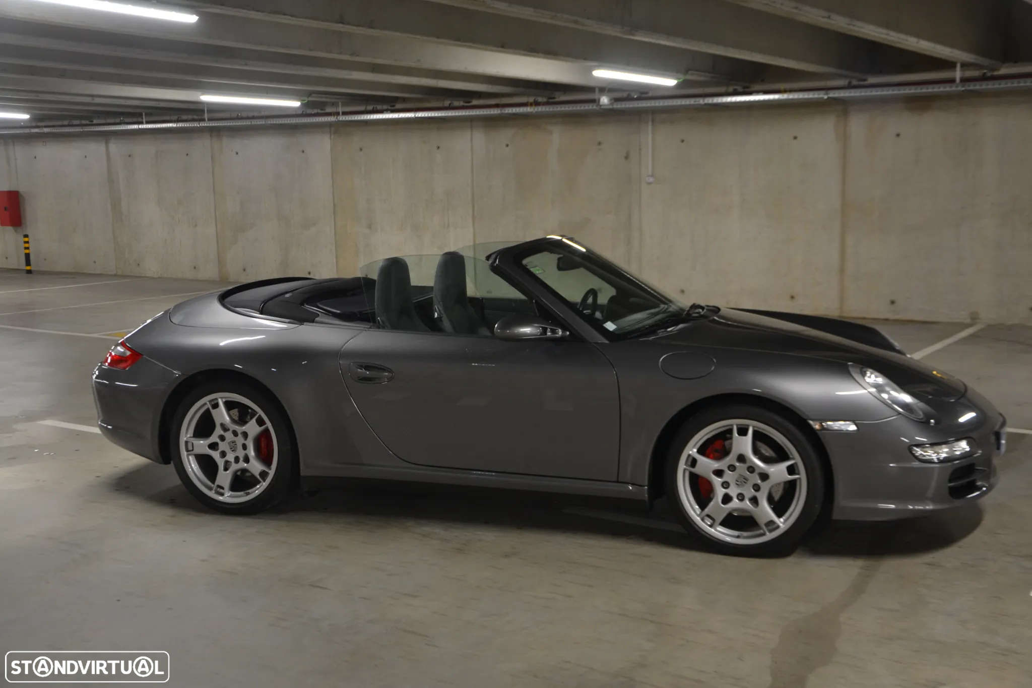 Porsche 911 (997) Carrera 4 S - 14