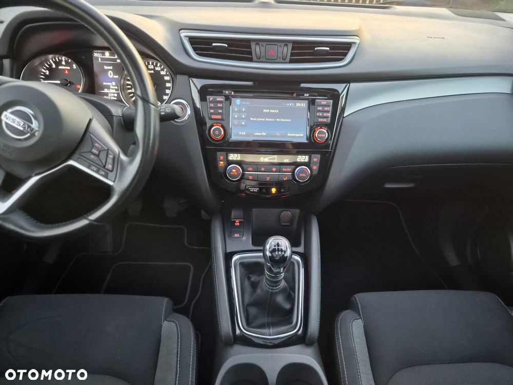Nissan Qashqai 1.6 DIG-T N-Connecta - 25