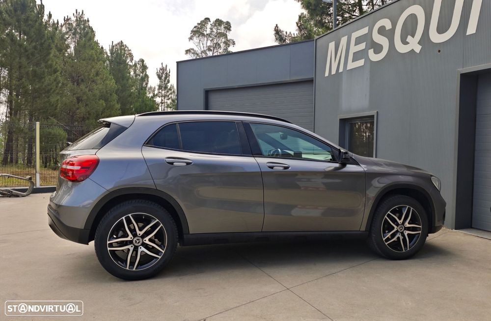 Mercedes-Benz GLA 180 d Urban - 11
