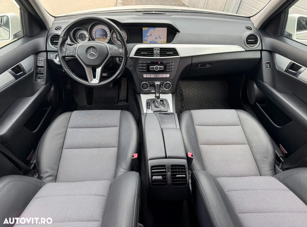 Mercedes-Benz C 220 CDI 7G-TRONIC Avantgarde Edition - 2