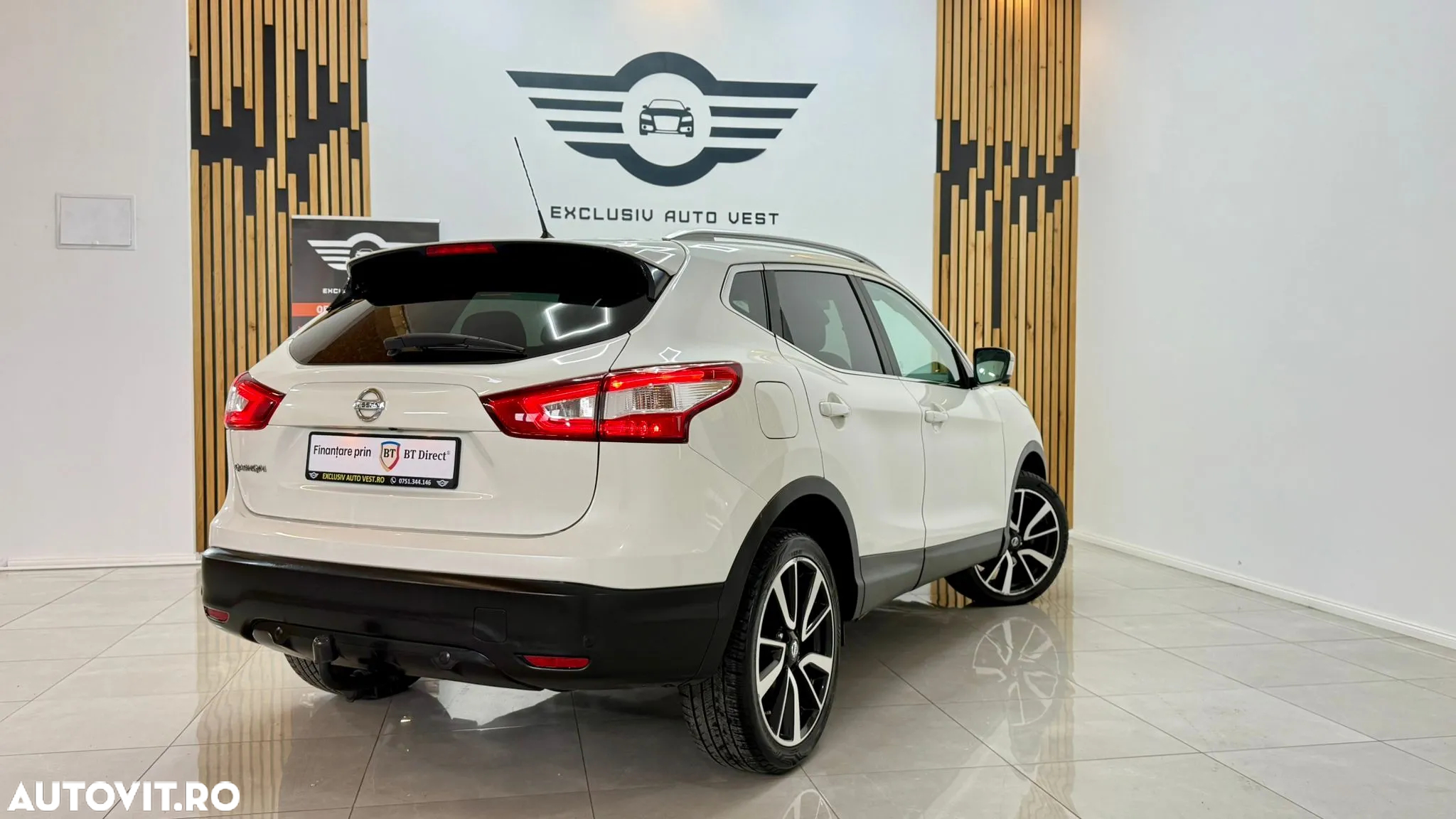 Nissan Qashqai 1.6 DCI Xtronic N-Connecta - 5