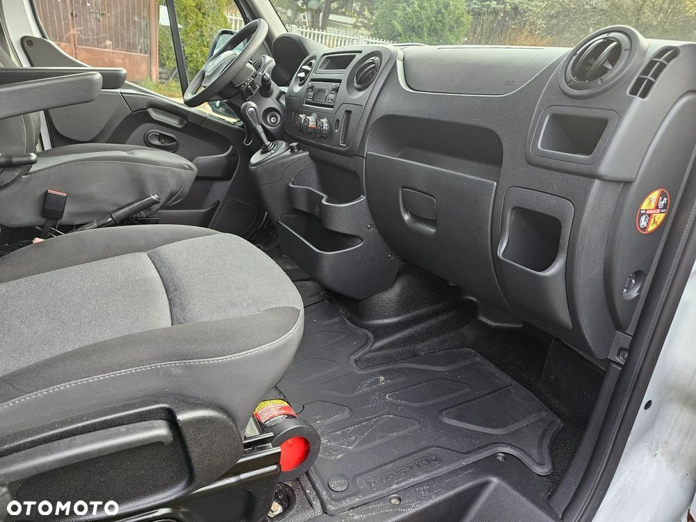 Renault Master - 13
