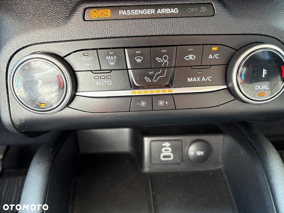 Ford Kuga - 20