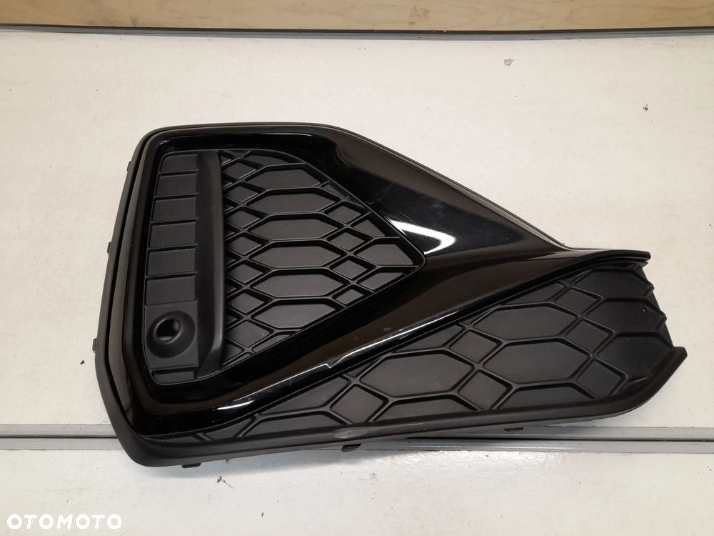 AUDI Q2 SQ2  LIFT S-LINE KRATKA ZAŚLEPKA ZDERZAKA PRAWA PRZÓD PRZEDNIA 81A807682Q - 1