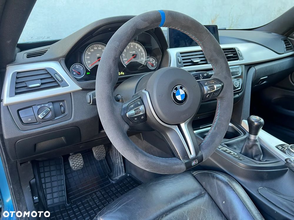 BMW M4 Standard - 7