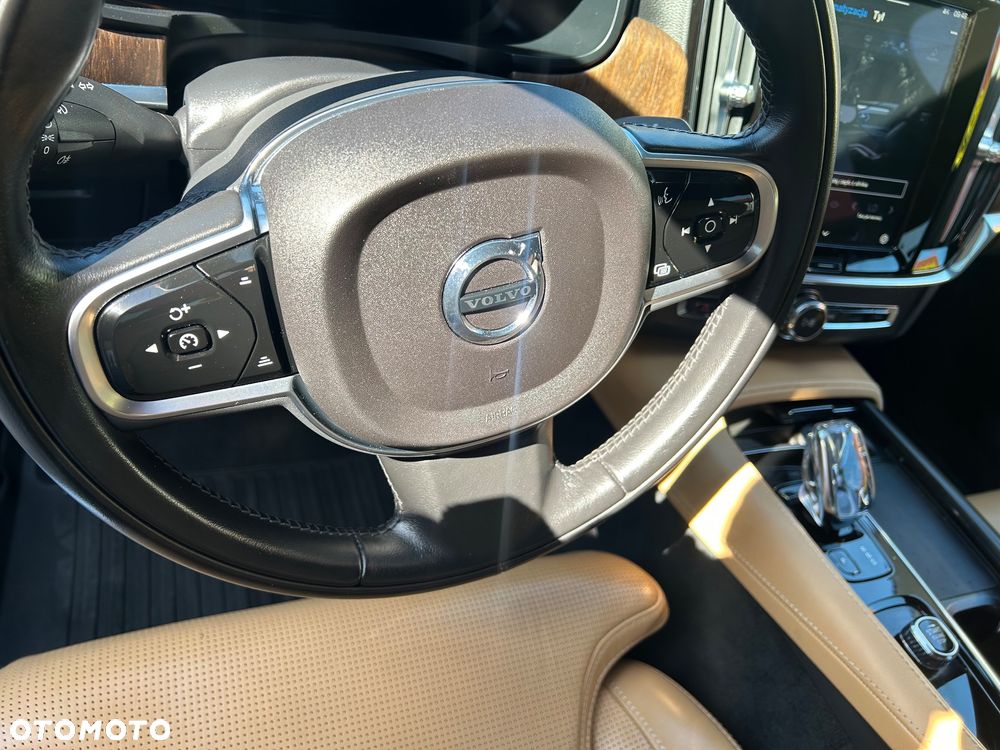 Volvo S90 - 18