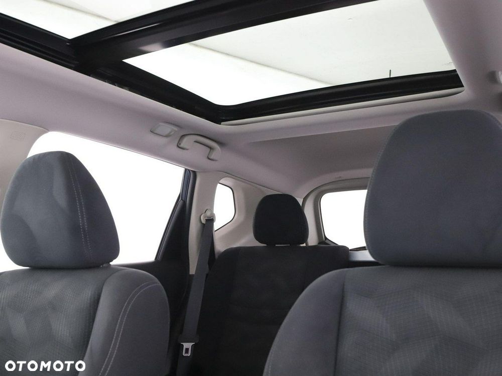 Nissan X-Trail 1.6 DCi Xtronic N-Connecta - 40