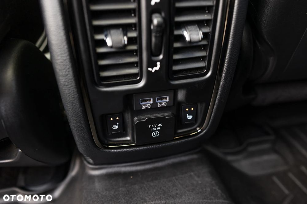 Jeep Grand Cherokee - 37