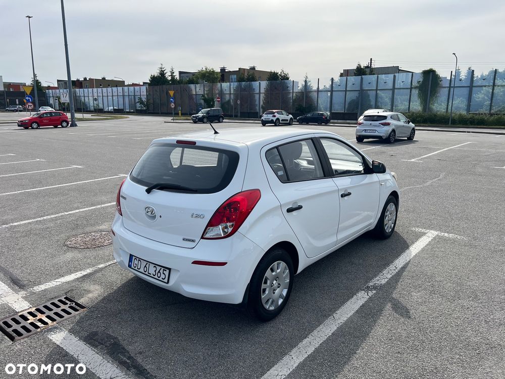 Hyundai i20 1.1 CRDi BlueDrive Classic + - 10