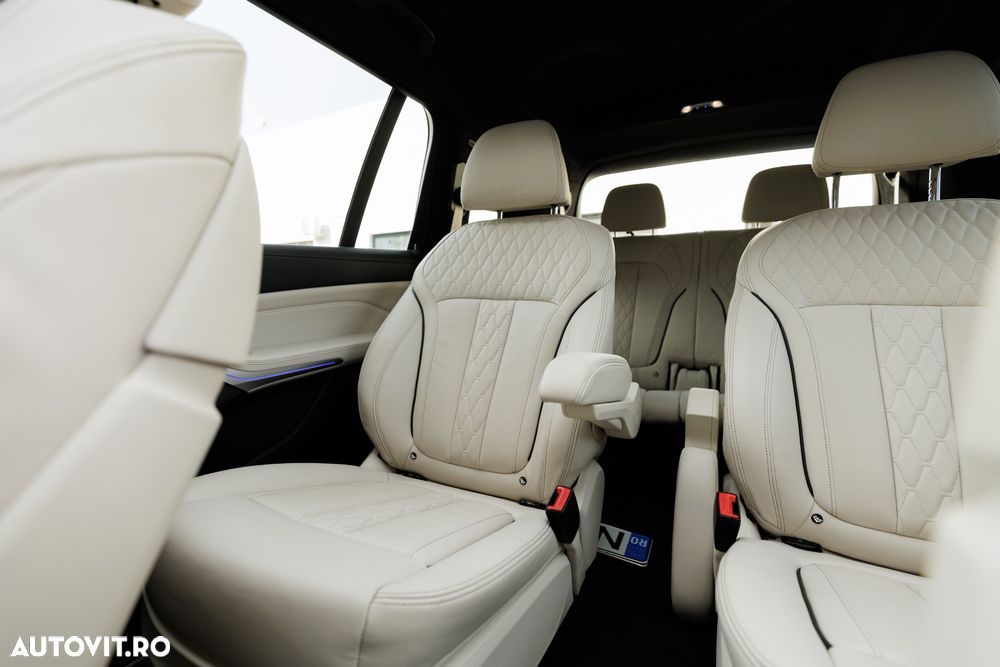 BMW X7 xDrive30d - 7