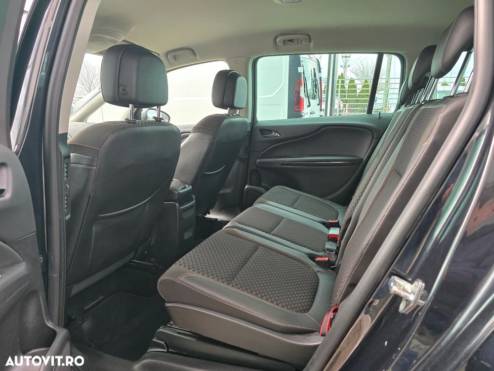 Opel Zafira - 14