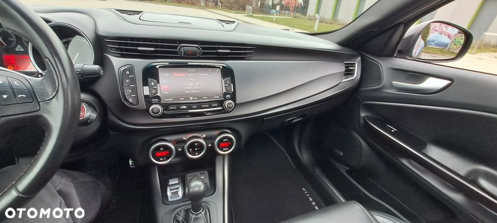 Alfa Romeo Giulietta 1.8 TBi 16V TCT Quadrifoglio Verde - 29