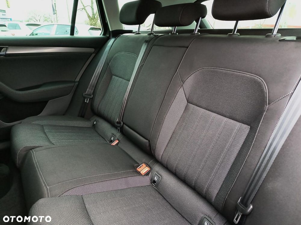 Skoda Superb 2.0 TSI Style DSG - 26