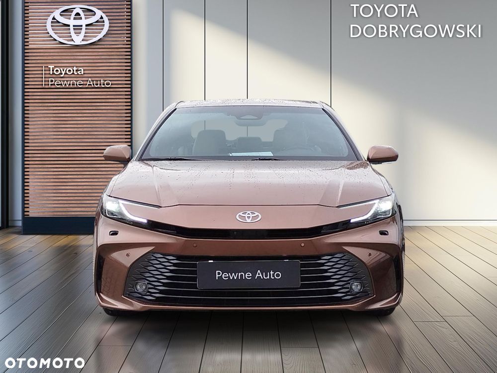 Toyota Camry - 8