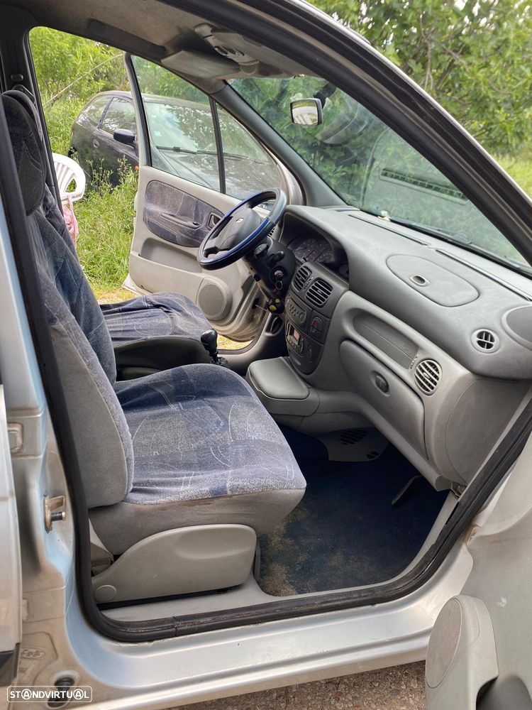 Renault Scénic 1.4 16V - 7