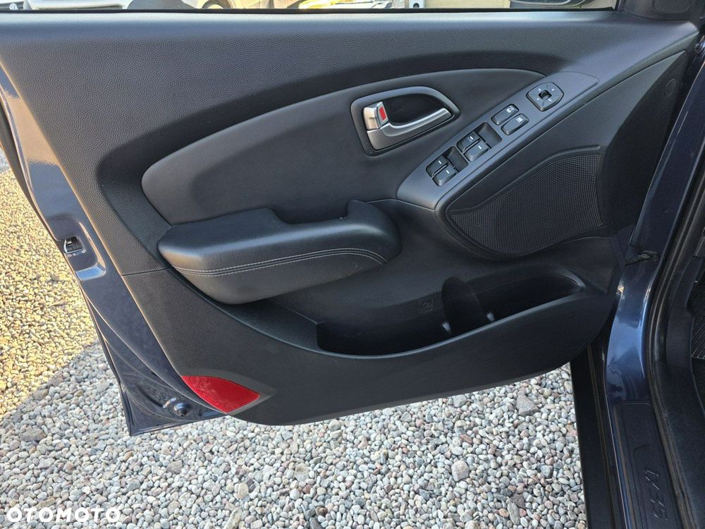 Hyundai ix35 2.0 Premium 2WD - 19