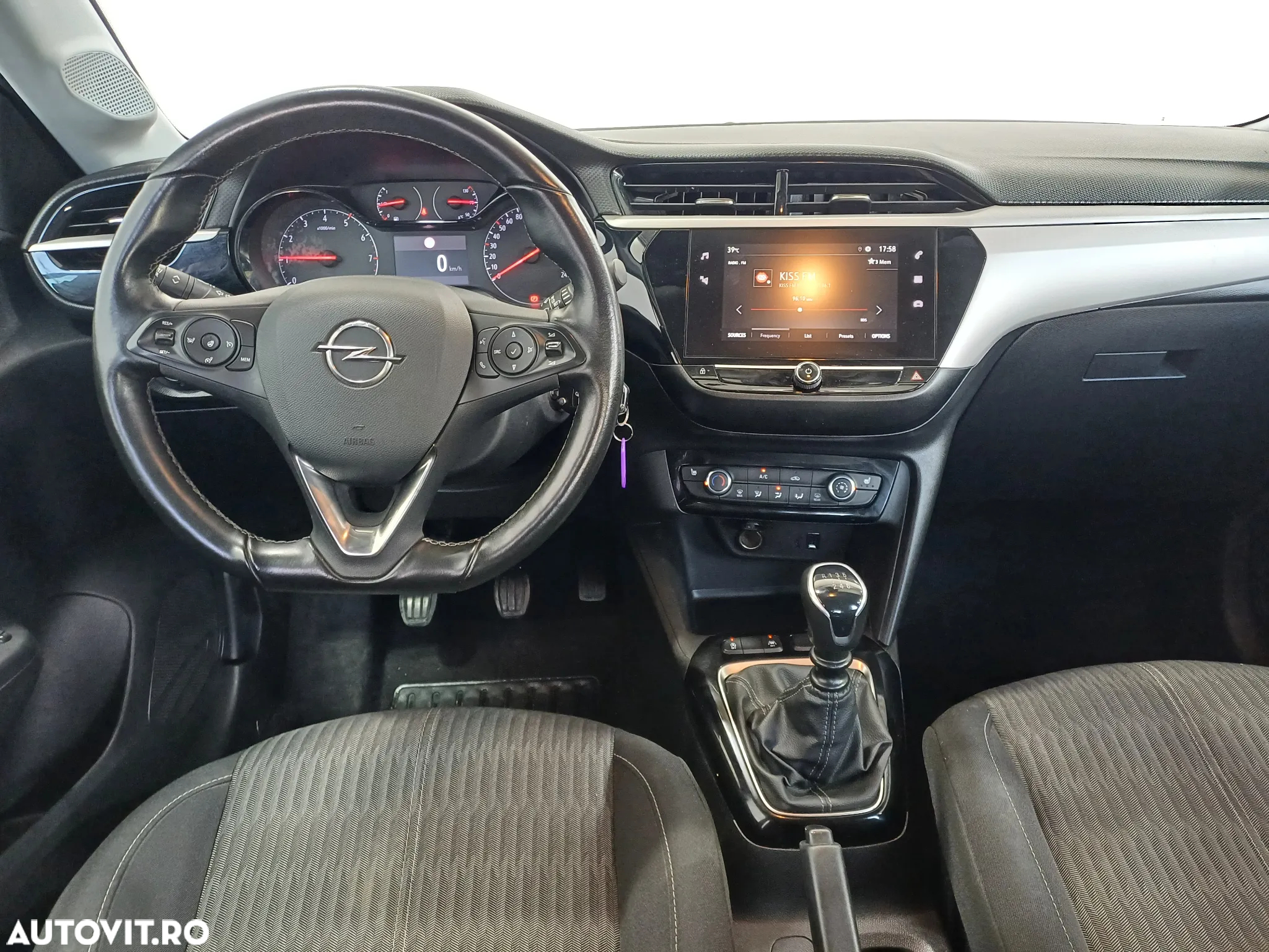 Opel Corsa 1.2L Turbo Start/Stop Edition - 8