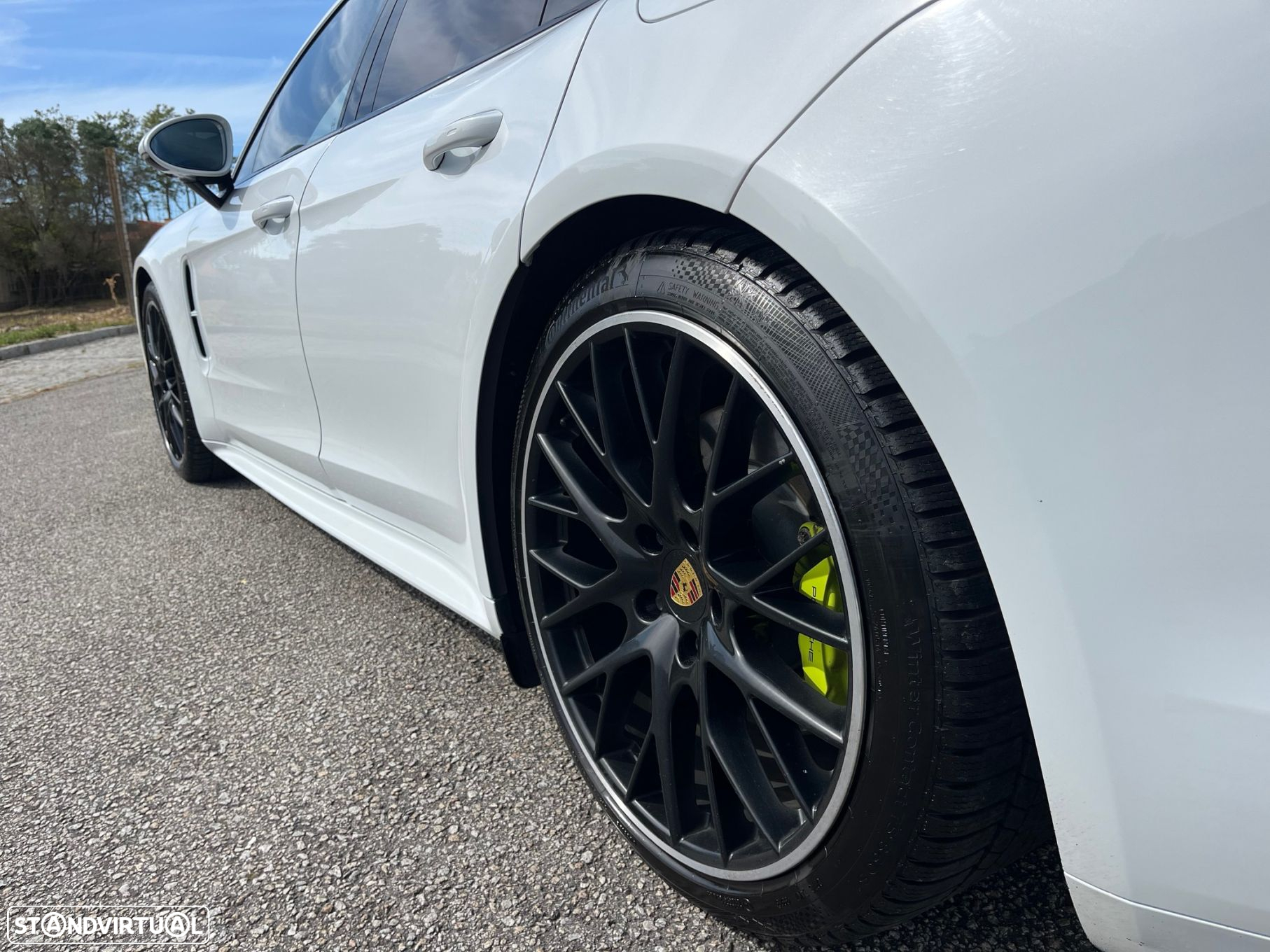Porsche Panamera Sport Turismo 4 E-Hybrid - 11