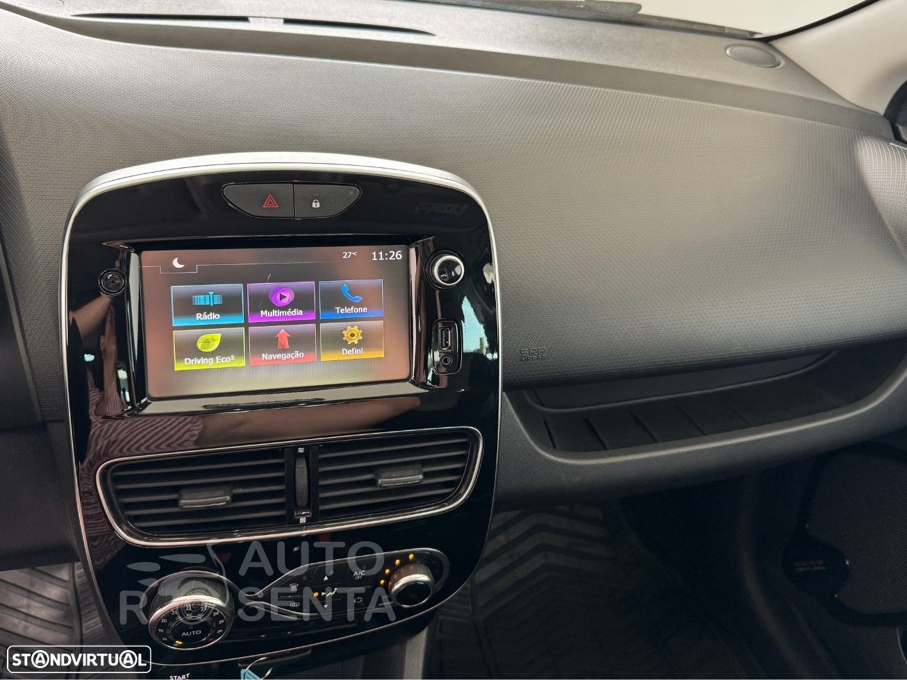 Renault Clio - 14
