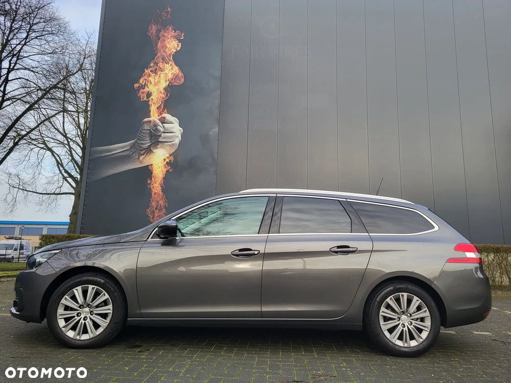 Peugeot 308 PureTech 130 EAT6 Stop & Start Allure - 28
