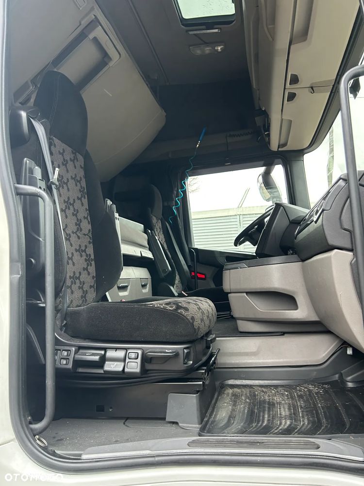 Scania R450 MEGA + KASSBOHRER 2022 ROK / MEGA ZESTAW / ZBIORNIKI 1200 L / RETARDER / KLIMA POSTOJOWA / TACHOGRAF NOWEJ GENERACJI / OŚ PODNOSZONA / REGULOWANY PODNOSZONY DACH !! - 27