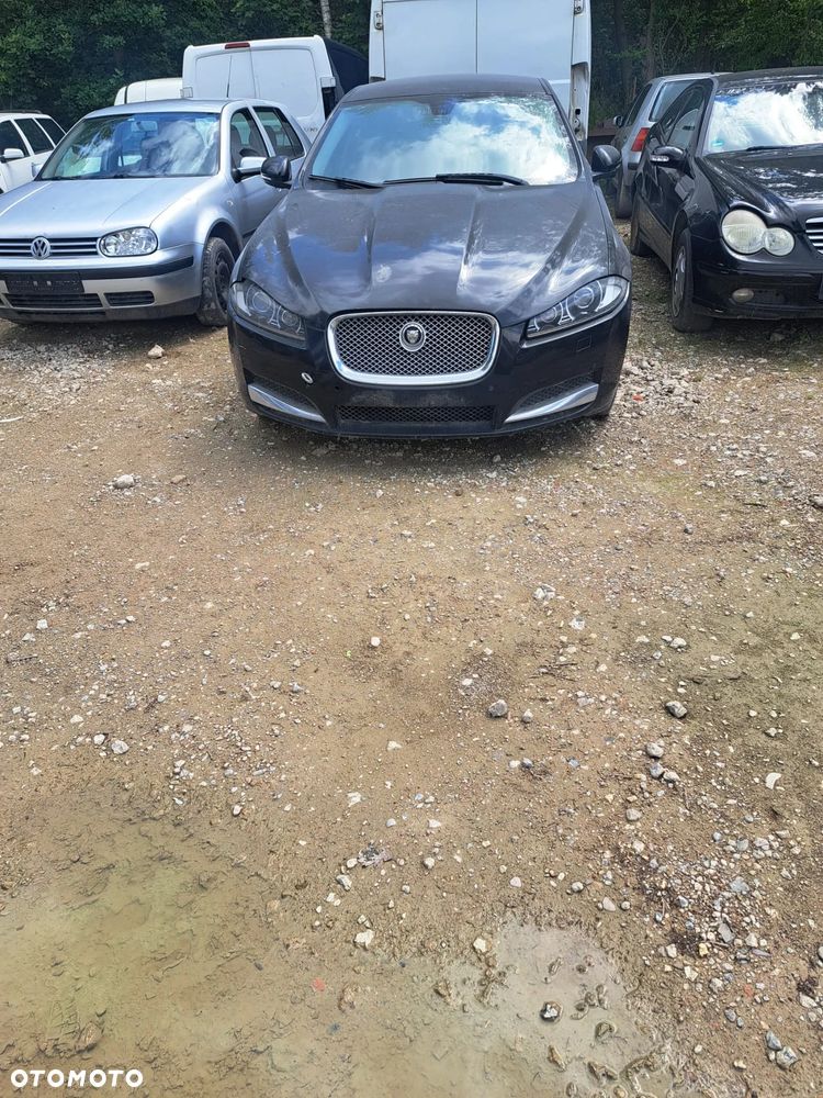 Jaguar XF 2.2 - 4