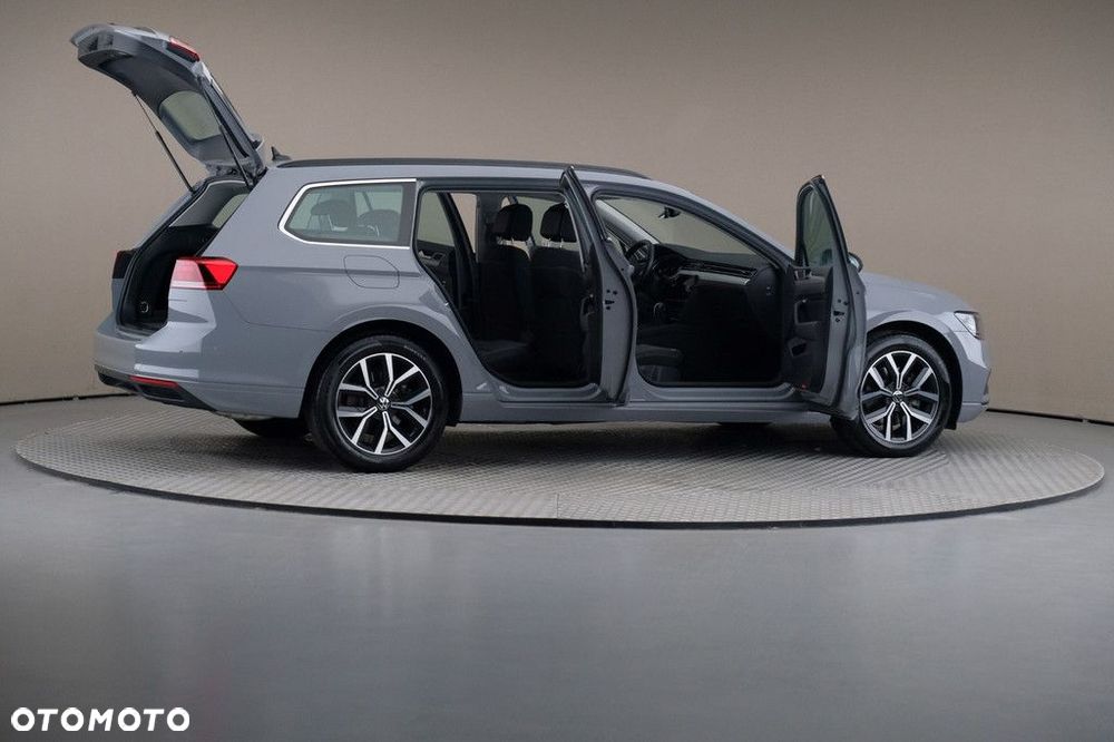 Volkswagen Passat Variant 2.0 TSI Business DSG - 6