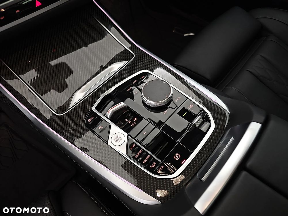BMW X7 - 15
