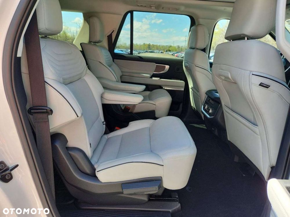 Ford Expedition - 11