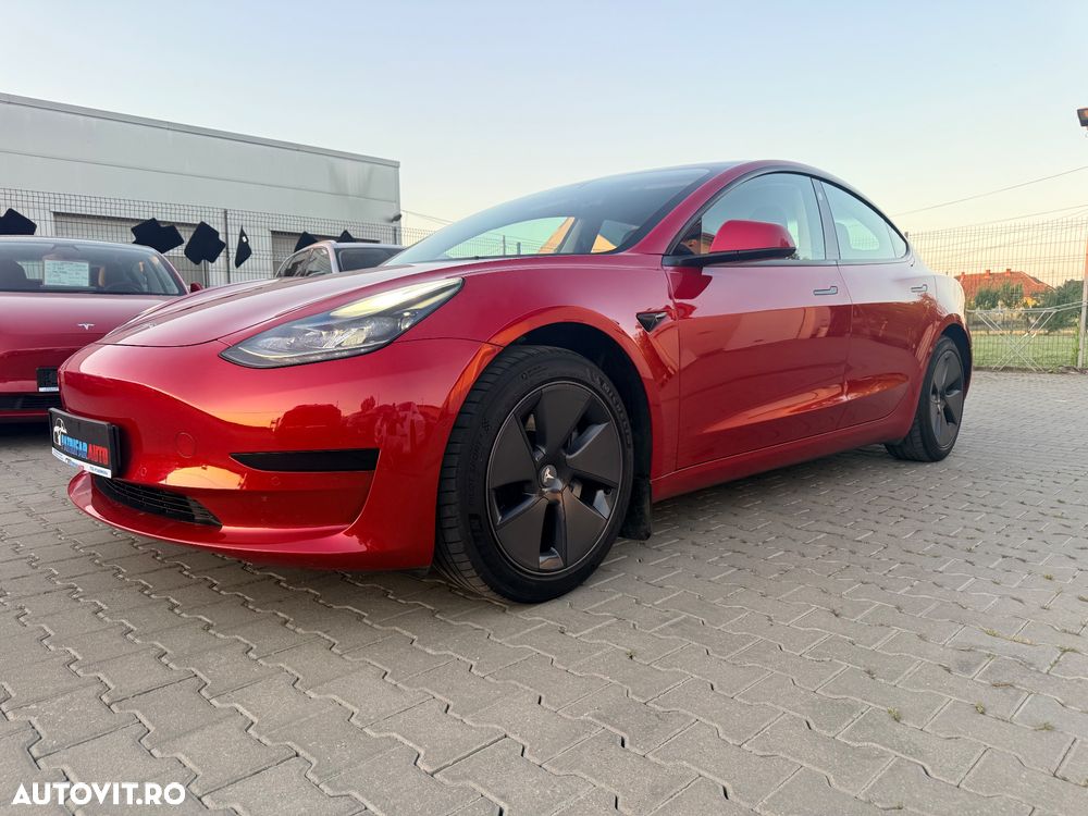 Tesla Model 3 - 2