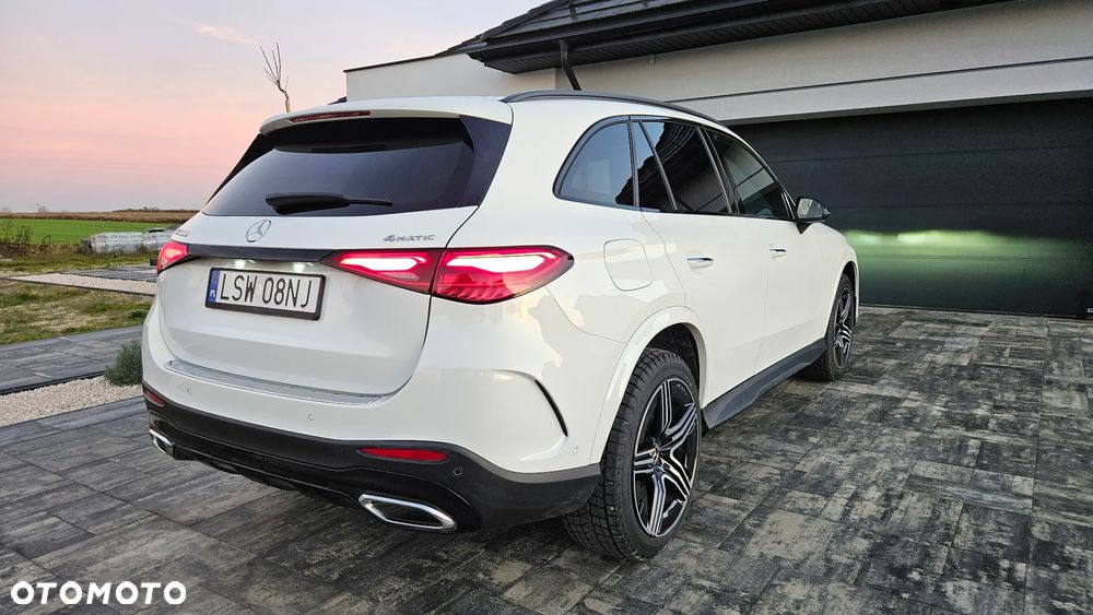 Mercedes-Benz GLC 300 4Matic 9G-TRONIC AMG Line Advanced - 2