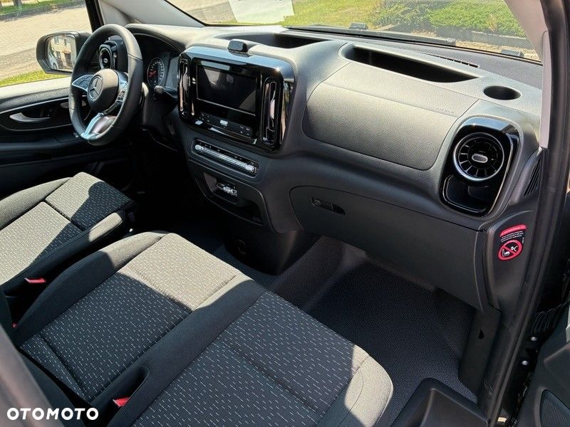 Mercedes-Benz 119 CDI 4x4 Furgon SELECT L3 - 13