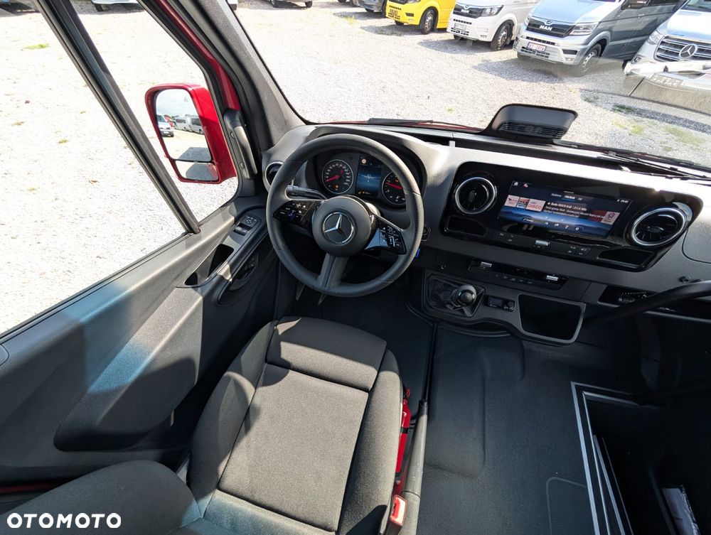 Mercedes-Benz Sprinter 517 - 16