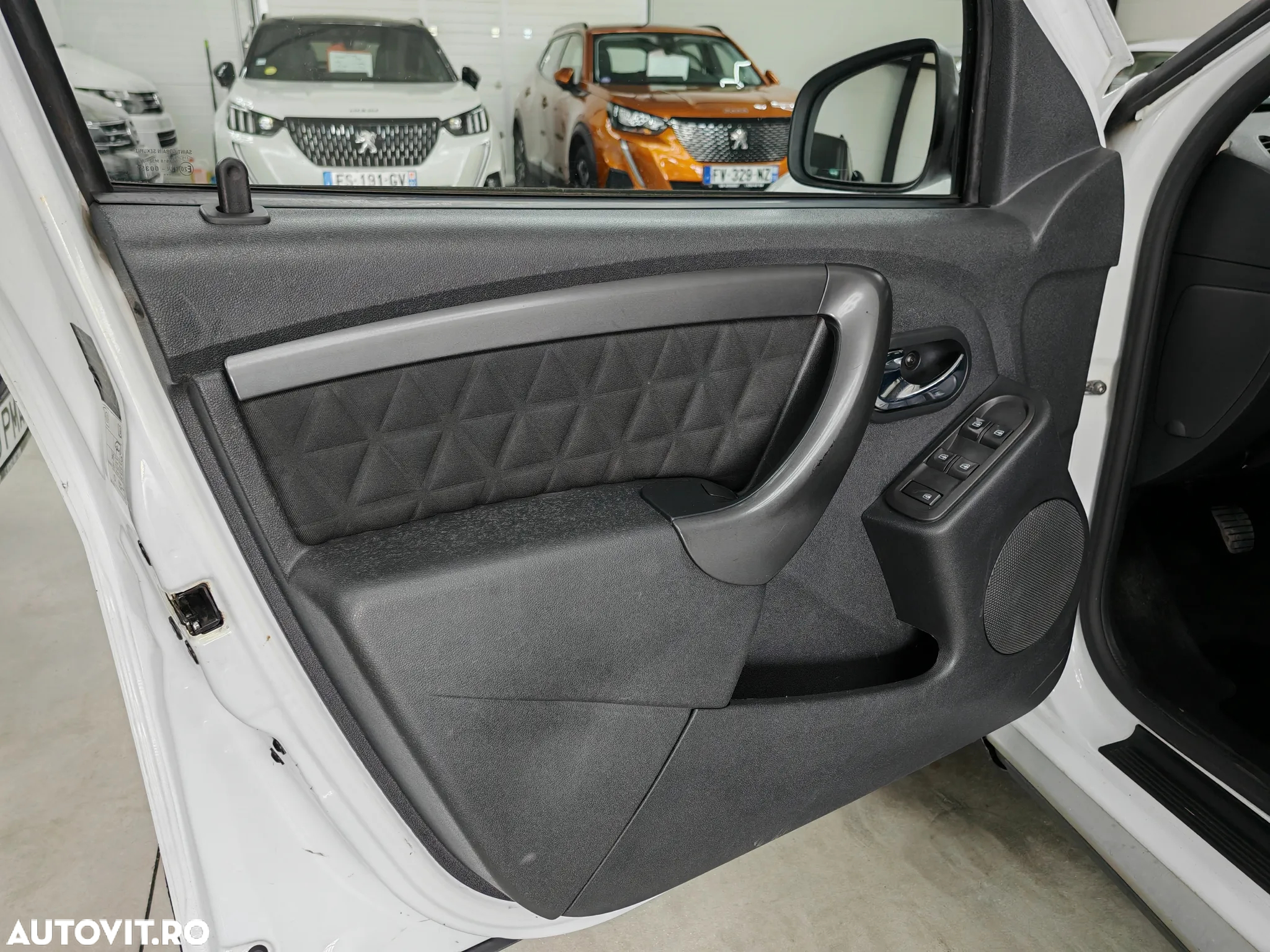 Dacia Duster 1.5 dCi 4x4 Prestige - 24