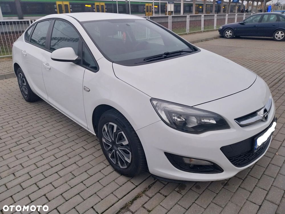 Opel Astra - 4