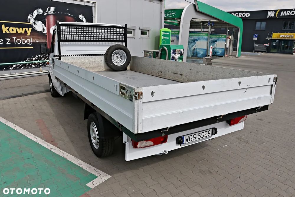 Mercedes-Benz Sprinter - 21