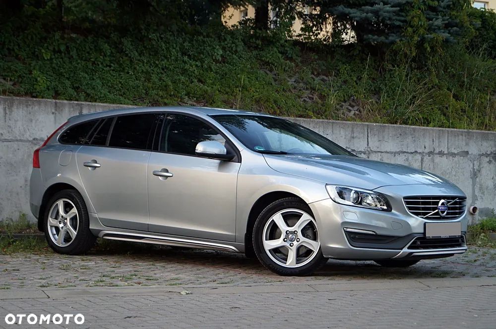 Volvo V60 D4 Geartronic Summum - 4