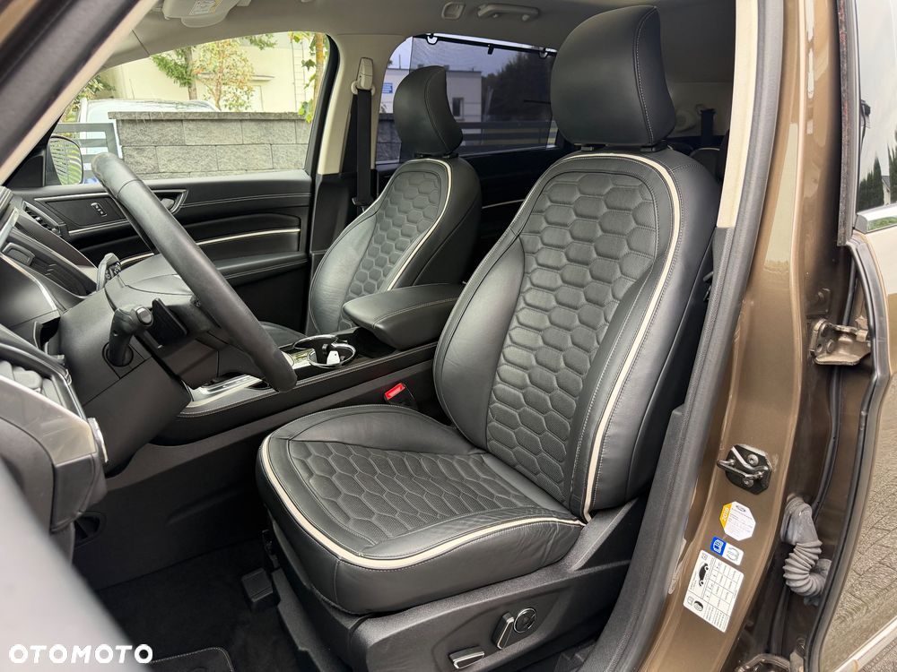 Ford S-Max 2.0 TDCi Bi-Turbo Vignale PowerShift - 24