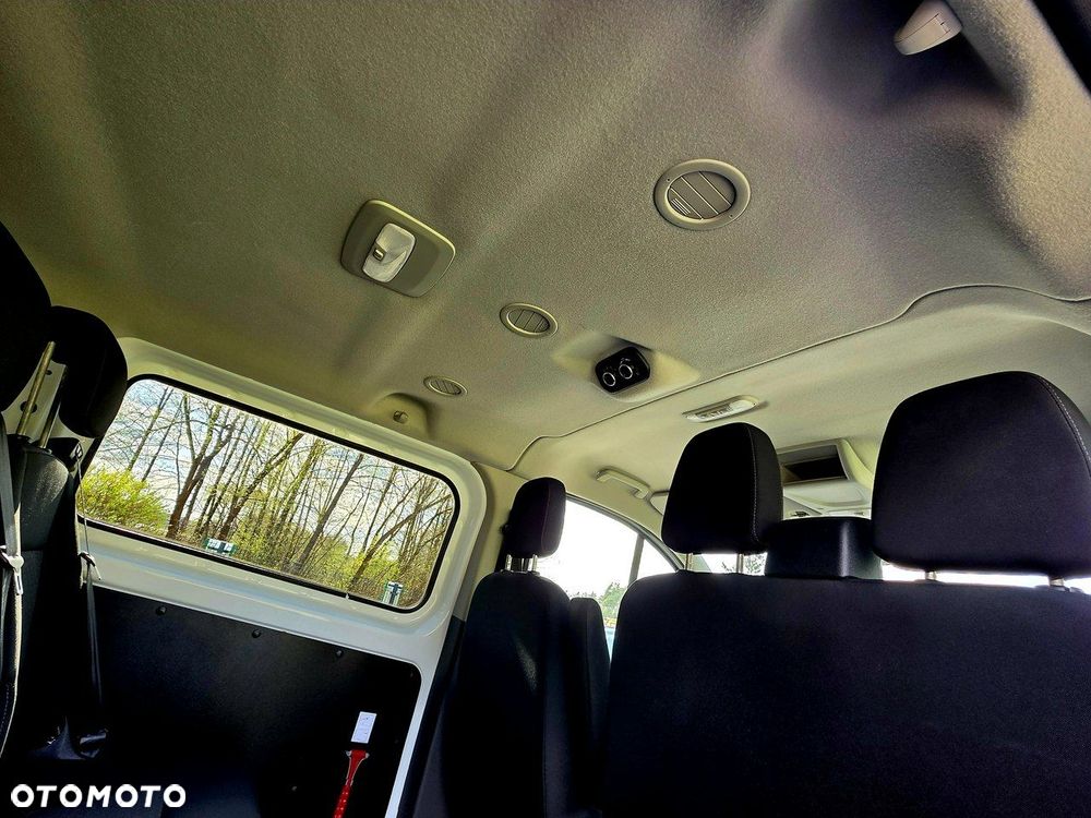 Ford Transit Custom - 12