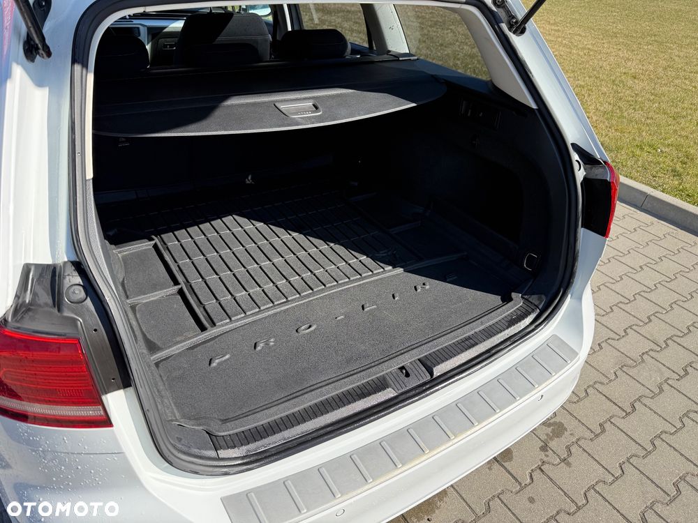 Volkswagen Passat Variant 1.6 TDI BMT Comfortline - 25