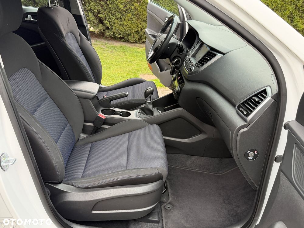 Hyundai Tucson 1.6 GDI BlueDrive Style 2WD - 28