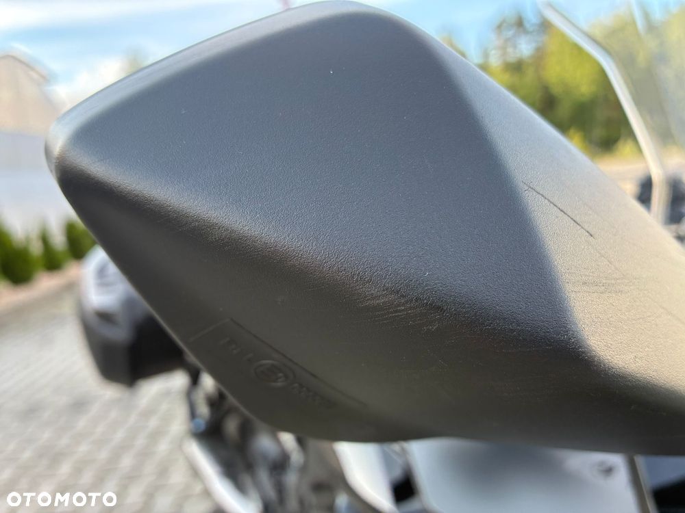 Suzuki GSX - 29