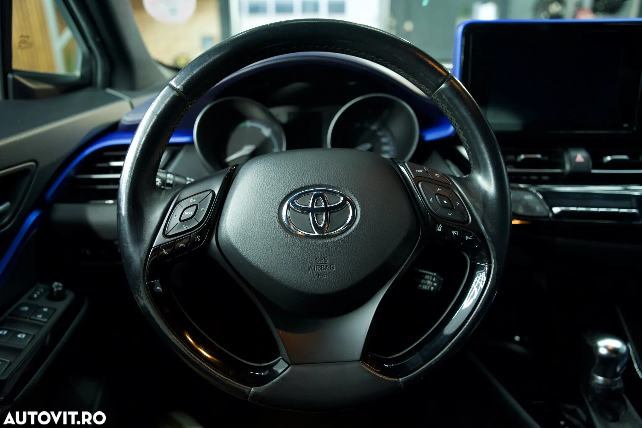 Toyota C-HR 1.8 HSD 122 CP 4x2 CVT Cult - 14