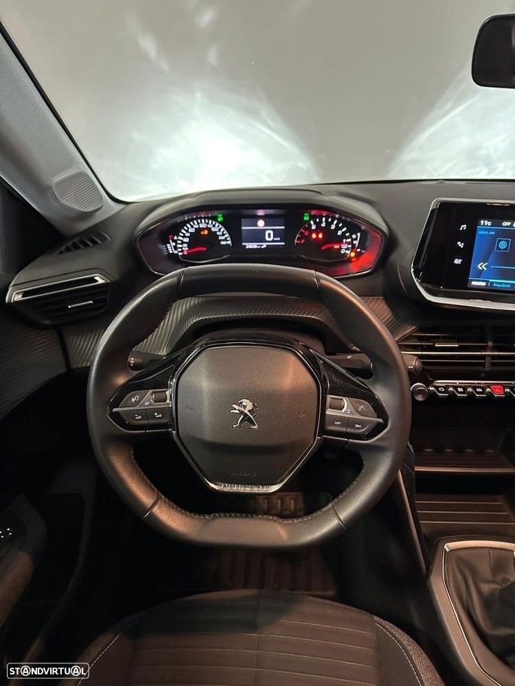 Peugeot 208 1.2 PureTech SE Style - 9