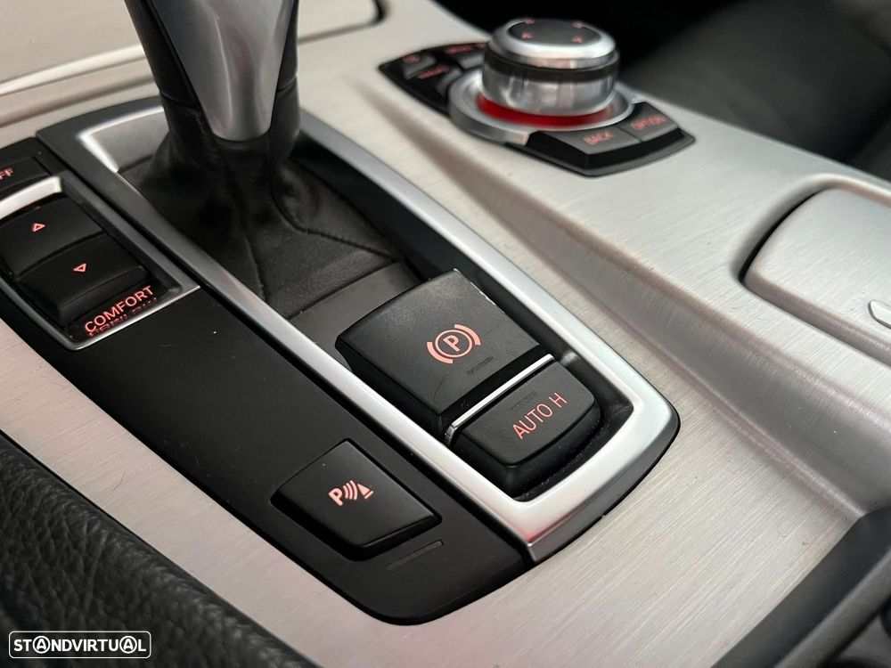 BMW 525 d Pack M Auto - 16